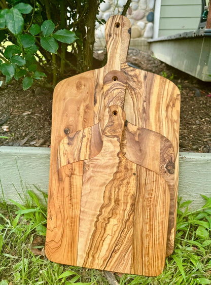 Olive Wood Cutting Board With Handle